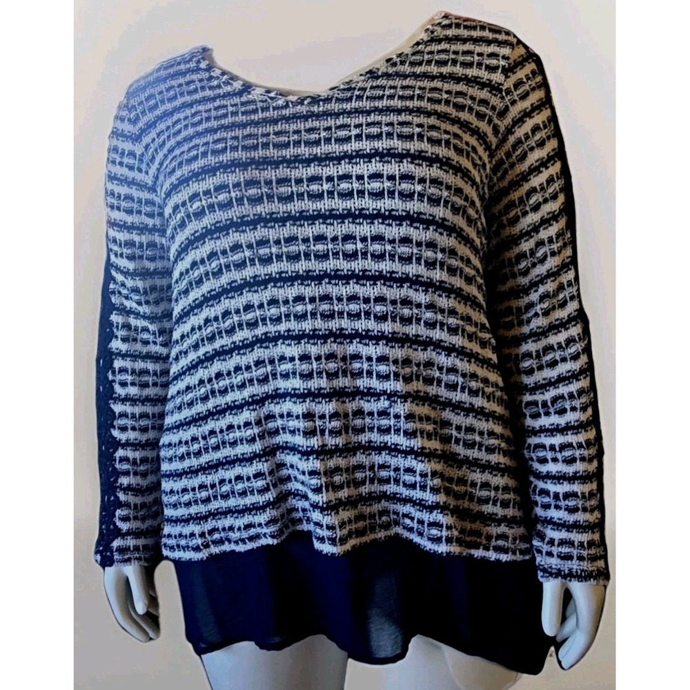 Dressbarn Women's 3X Blue White Striped Chiffon Hem Lightweight Knit Tunic Top